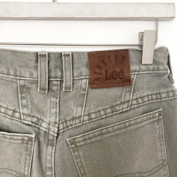 ON HOLD Vintage Lee Revited High-Waist Mom Jeans - Picture 3 of 5